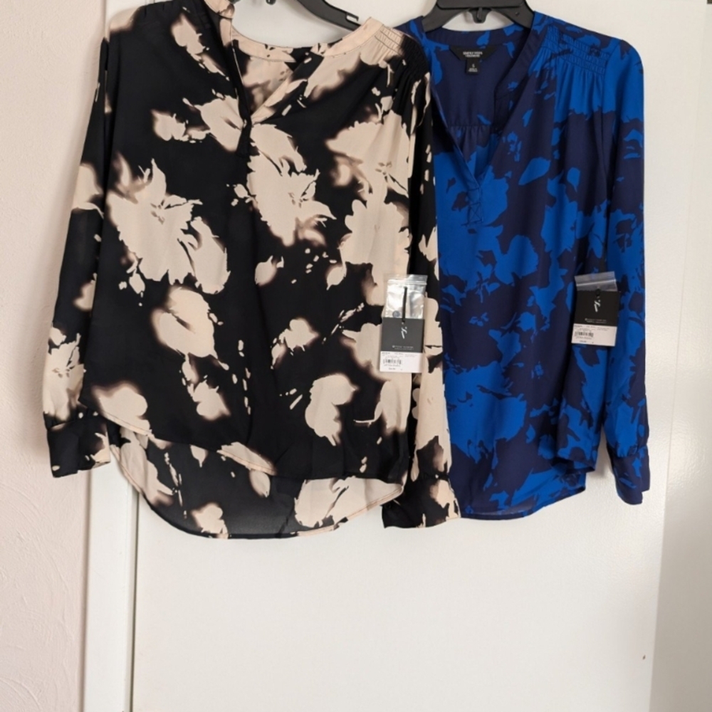 Simply Vera Vera Wang Black and Blue Floral Blouses